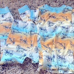 Old navy size 5t light weight pants/tshirt pjs set